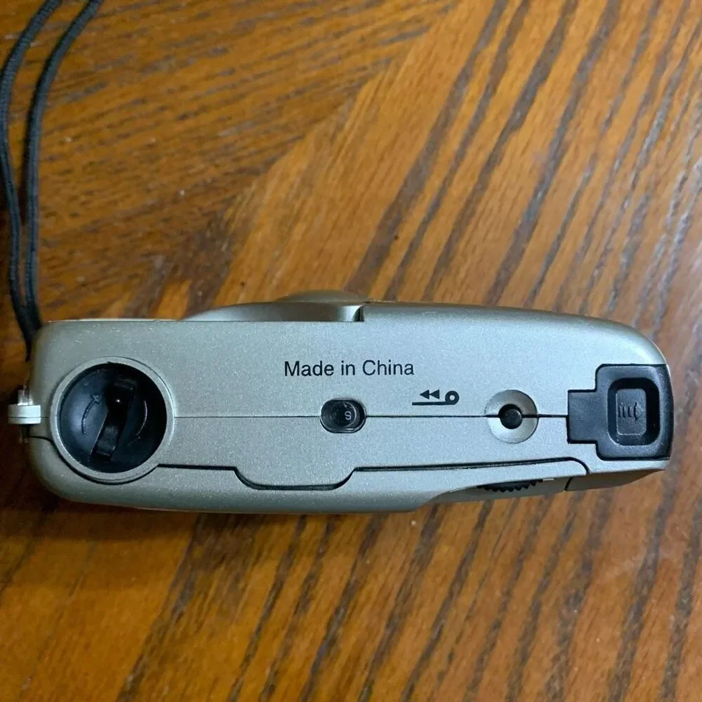 Vintage 1999 CVS 28mm Point And Shoot Camera Japan Lens-Empty